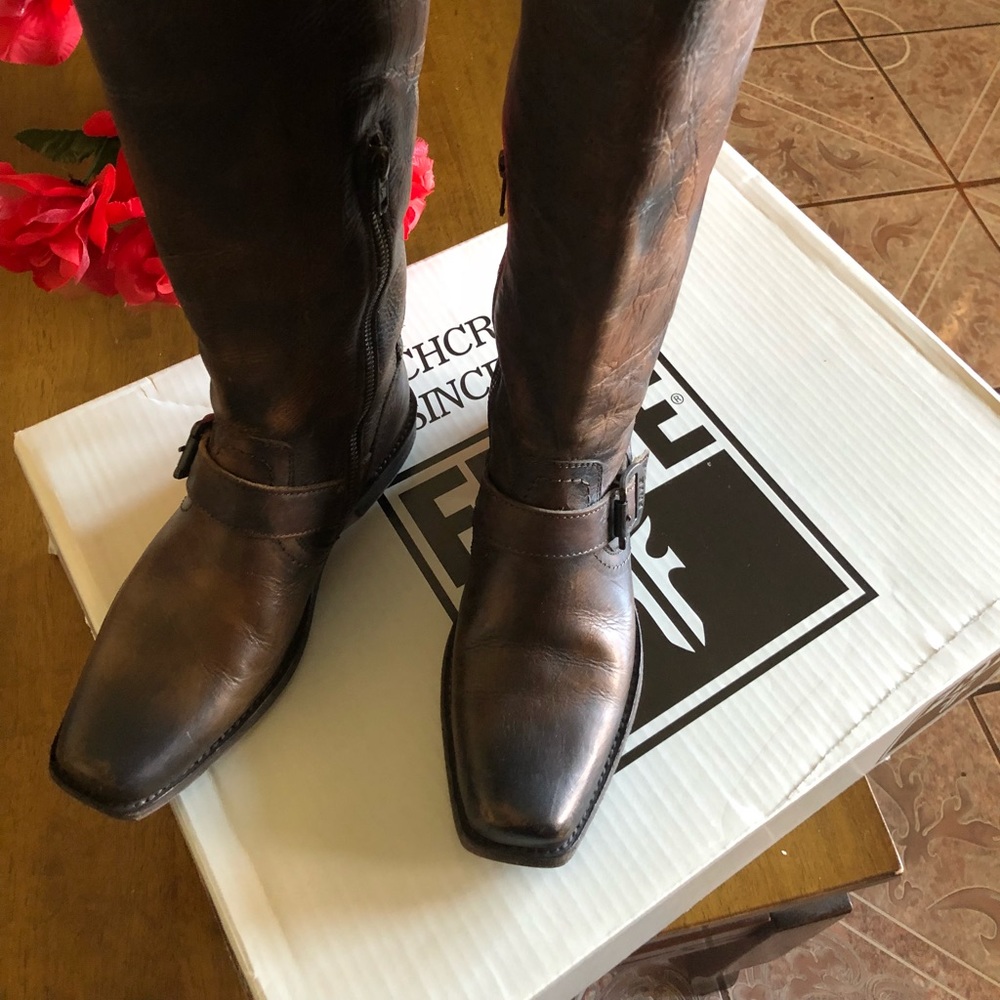 FRYE Smith Engineer 6 1/2